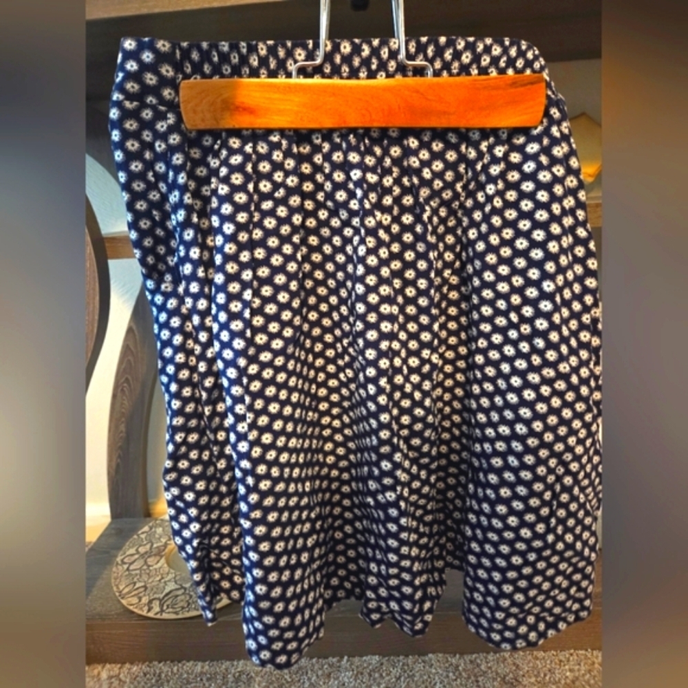 Navy Blue Floral Skirt - Picture 4 of 5
